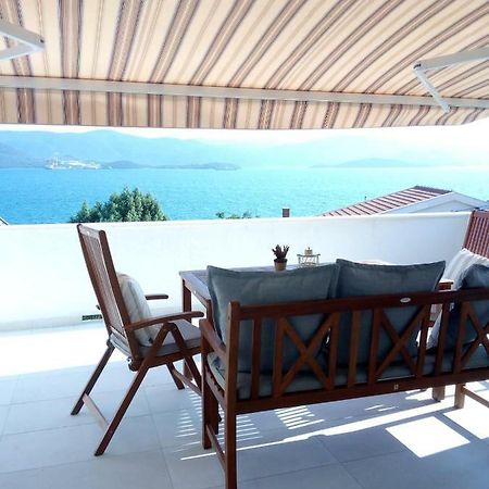 Apartmani More Комарна Экстерьер фото