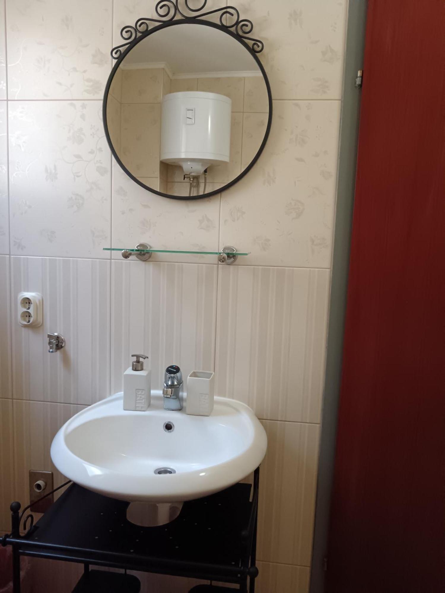 Apartmani More Комарна Экстерьер фото