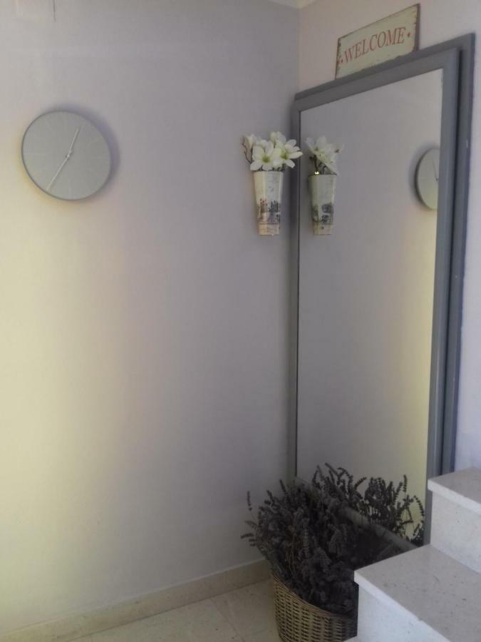 Apartmani More Комарна Экстерьер фото